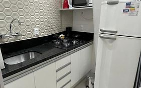 Copacabana confortavel moderno fundos quadra da praia
